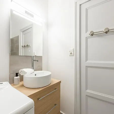 Le Favre En Apartment *